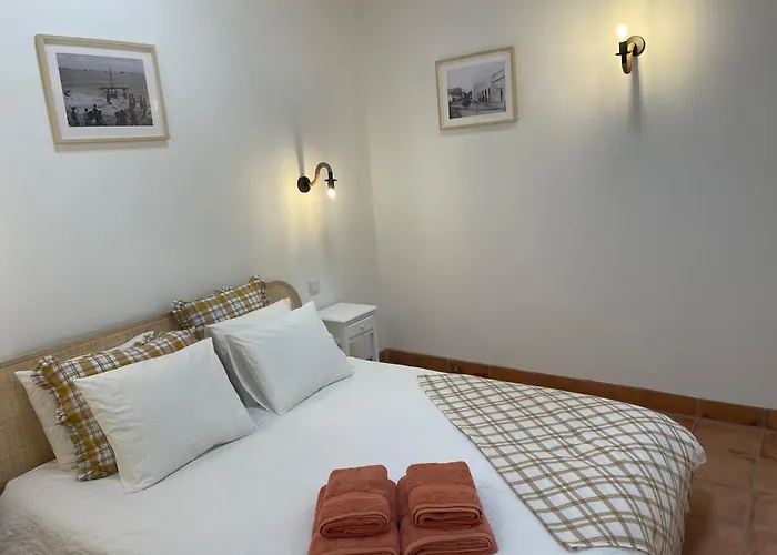 Monte Geracoes - Heated Pool - Typical Algarvian - Close To Quinta Lago, Vale Lobo And Vilamoura