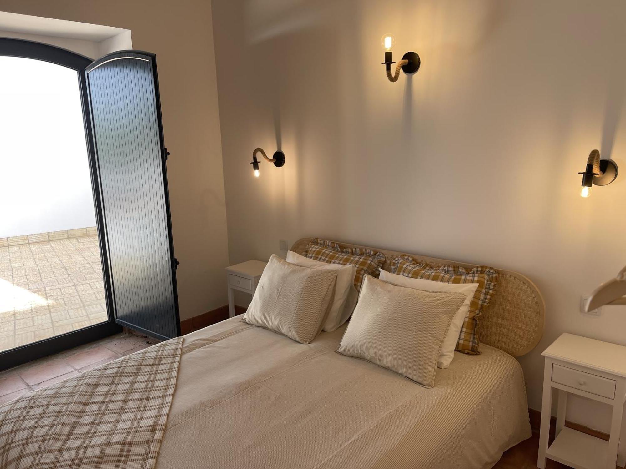 Apartment Monte Geracoes - Heated Pool - Typical Algarvian - Close To Quinta Lago, Vale Lobo And Vilamoura *